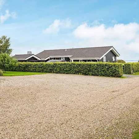 4 Star Holiday Home In Sj Lund Holiday home Sjolund